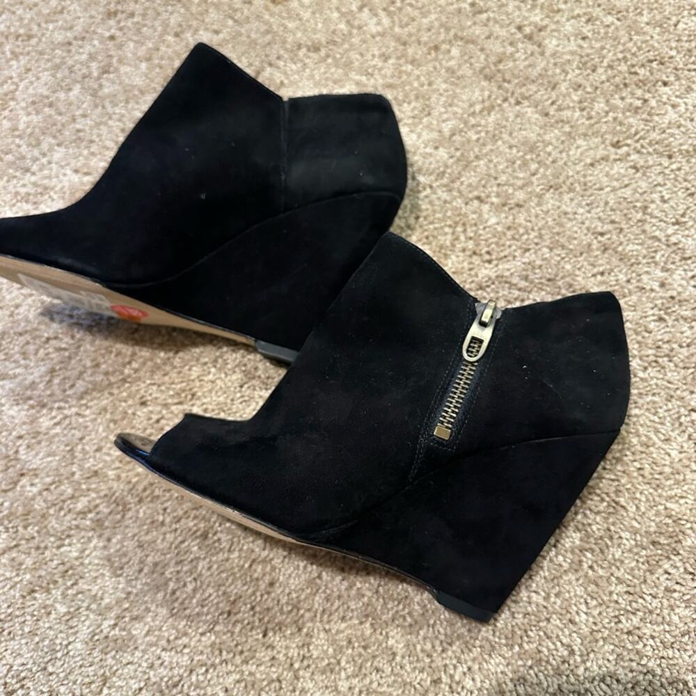 Joan & David Open Toe Wedged Heels NWT‎ Size 6 - Picture 4 of 7
